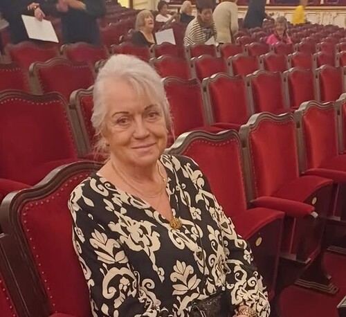 Přeji si jít na operu